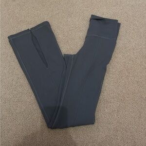 Aritzia TNA Split Flare Leggings